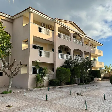 Sandy Maria 706 Apartmán